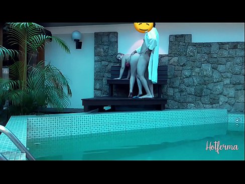❤️ Boss xizmetkarê vedixwîne hewzê, lê nikarî li ber germiyekê bisekine ❤ Vîdyoyê qijk li ku.pornma-com.ru